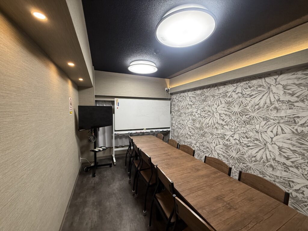 新大阪駅前貸会議室「plaisir（プレジール）410」